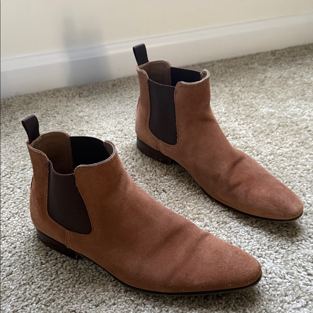 Aldo real suede Chelsea boots. In good condition shows some wear